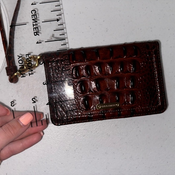 NWOT Brahmin Croc Embossed brown Leather Wristlet in Classic Pecan Melbourne - Picture 13 of 14